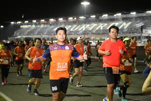 BIB: 292, 25503, 27733
                            <button type="button" onclick="openModal(10700992)" class="btn btn-primary btn-sm float-right btn-popup" data-toggle="modal" data-target=".modal-high-quality">
                        <i class="fas fa-shopping-cart"></i> Add to Cart
                    </button>
                                            <button type="button" onclick="isThisMe(10700992, true)" class="btn btn-success btn-sm float-right btn-popup btn-isme hidden" data-toggle="tooltip" data-placement="bottom" title="นี่คือรูปของคุณใช่ไหม คลิกที่นี่เพื่อเอาเข้าอัลบั้ม">
                        <i class="fas fa-plus"></i> Add to album
                    </button>
                    <button type="button" onclick="isThisMe(10700992, false)" class="btn btn-warning btn-sm float-right btn-popup btn-isnotme hidden">
                        <i class="fas fa-ban"></i> Remove from album
                    </button>